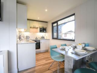 1 Pinewood Retreat - Lyme Regis - 6