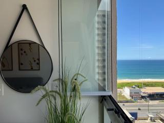 Apto suite com piscina e vista lateral incrível para o mar - Vila Velha - 6