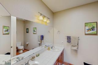 Dog Friendly! 2-Story Home with Pool - 2