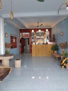 Naughty Boy Hostel Thakhek - Thakhek - 9