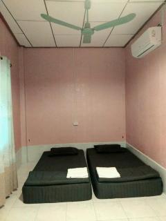 Naughty Boy Hostel Thakhek - Thakhek - 3