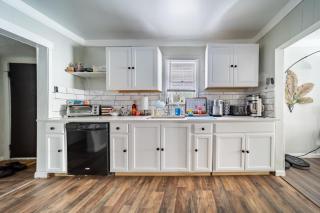 Beachwood Area - - 6