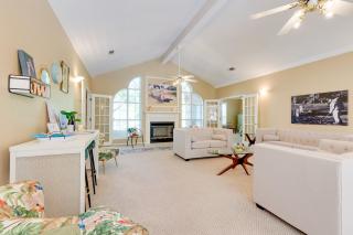Chic Home with Club Access Near Bay St Louis! - Diamondhead - 5
