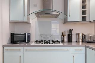 2 South Beach Court - Beach Apartment - Tenby - 9