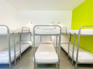 UBA Hostel - San Sebastián - 8