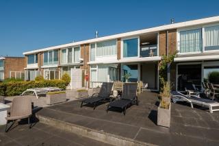 Moderne woning direct aan het Veerse Meer, dichtbij Zeeuwse kust VP054 - 0