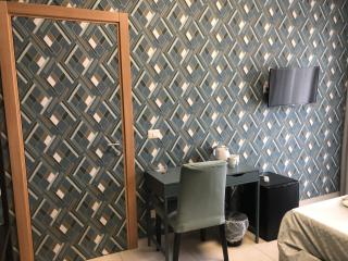 Dante 11 Guesthouse - Junior Suite Noce by Apulia Accommodation - Bari - 5