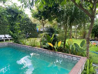 Thành Sơn-phòng hồ bơi-sân vườn chill - - 0