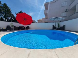 SUMMER HOLIDAY Apartments - Novalja - 0