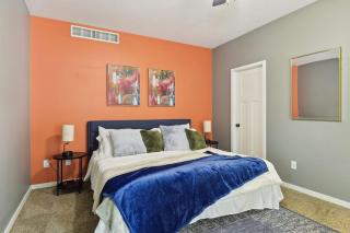 Basketball Court, Pickleball, Karaoke, 6 Beds - Minneapolis - 1