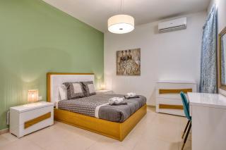 Beautiful Penthouse with pool and terrace - Is-Swieqi - 5