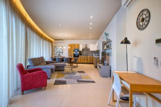 Beautiful Penthouse with pool and terrace - 8