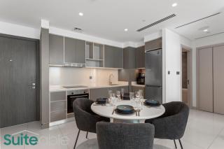 Breathtaking Elegance 1Bedroom in Emaar Beachfront - 1