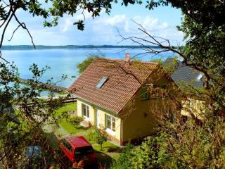 Uttied - Perfekte Auszeit direkt am Plauer See - Alt Schwerin - 0