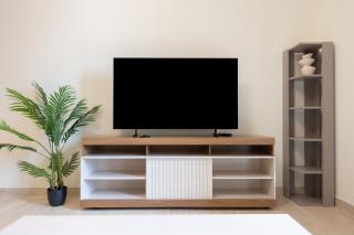 Premium Brand New, Right Infront of Canal - 1