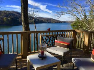 Secluded Lake Glenville Compound Prime Lake View 3 bedrooms - Glenville - 9