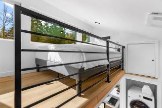Sleek & Stylish Urban Loft - Seattle - 1