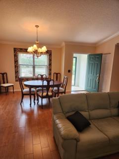 Palm Coast Cottage, 3 bedroom, two bath house with garage 11 golf courses and Beach - Palm Coast - 5