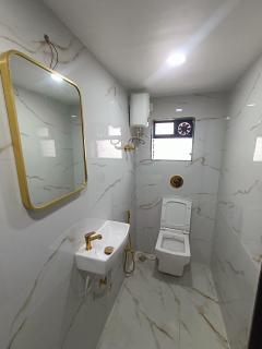 Golden Key Suites - Kalyan - 1