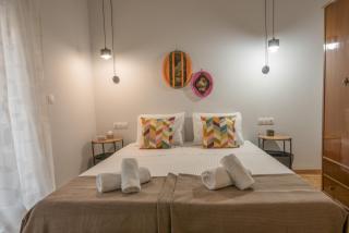 Retro Luxury Apartment - 8