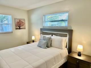 Orlando Luxe Retreat with Private Pool - Orlando - 7