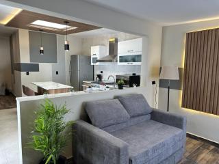 Departamento cómodo, moderno y funcional excelente ubicación - 1