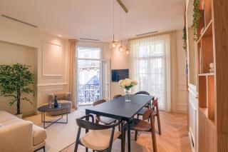 12B - APARTMENT FACING PORT & Town Hall - 5