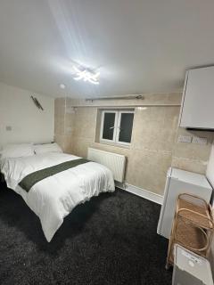 Room 2 NG3 2AZ - Nottingham - 0