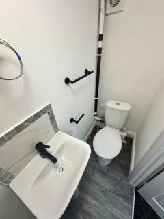 Room 2 NG3 2AZ - Nottingham - 2