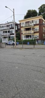 Comfortable and Central 3 Bed Apartment - Boston - 1