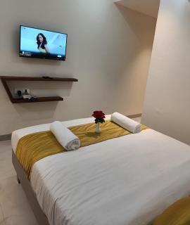Golden Key Suites - Kalyan - 8