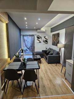 Central 3 Modern Apartment with FREE parking - 5