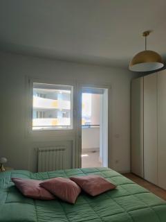 Moderno bilocale con ampio balcone - Milan - 2