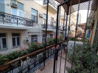 Nizami Street Apartment 2 bedroom - Bakoe - 9