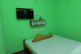 White Inn Vandalur - Vandalūr - 8