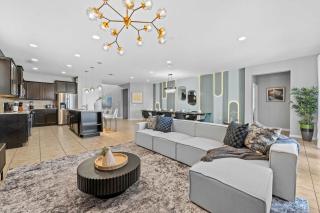 SUPER WOW- 8BDR-6BAs SICK LAKE VIEWs - 3