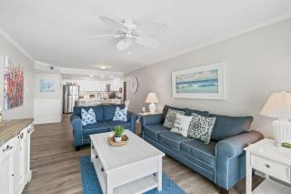 Pelican Walk 403 - 1