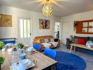 ColleyHouse-private parking-business-group-relocation-SpaciousStylish 4BRHome-Sleeps 10 - Sheffield - 5