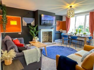 ColleyHouse-private parking-business-group-relocation-SpaciousStylish 4BRHome-Sleeps 10 - Sheffield - 9
