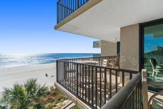 Pelican Walk 405 - 7