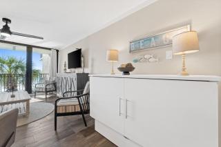 Pelican Walk 302 - 9