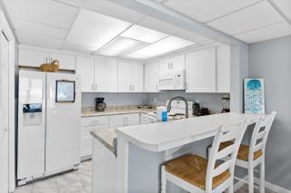 Pelican Walk 804 - 1