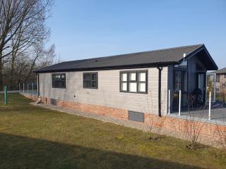 Beautiful 2 bed luxury lodge in Routh with Hot tub - Routh - 5