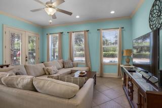 Home Sweet Destin - 6BDR - Sleeps 14 - Next 2 Beach - Destin - 2