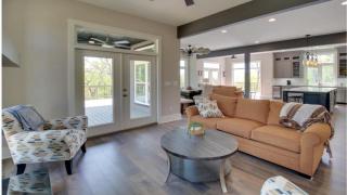 Pet Friendly Mountaintop 4-5 Bdrms Sleeps 12 -18 - Talking Rock - 2