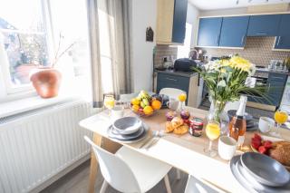 Garden House near shops in quiet location - 7