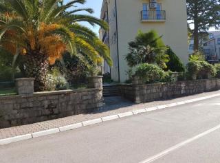 Relaxing Tivat Stay with Balcony & Free Parking - Tivat - 9