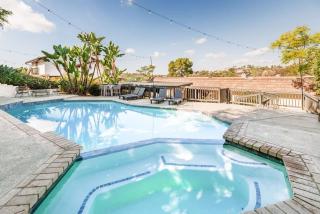5BR Oasis with Pool, Arcade, Sauna - La Mesa - 0