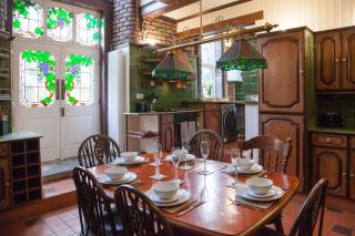 The Turquoise Double Room in a 6 Bedroom Victorian House - Manchester - 9