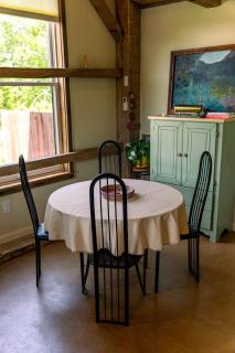 Historic Converted Barn Loft at Sobremesa Farm - Bloomington - 2